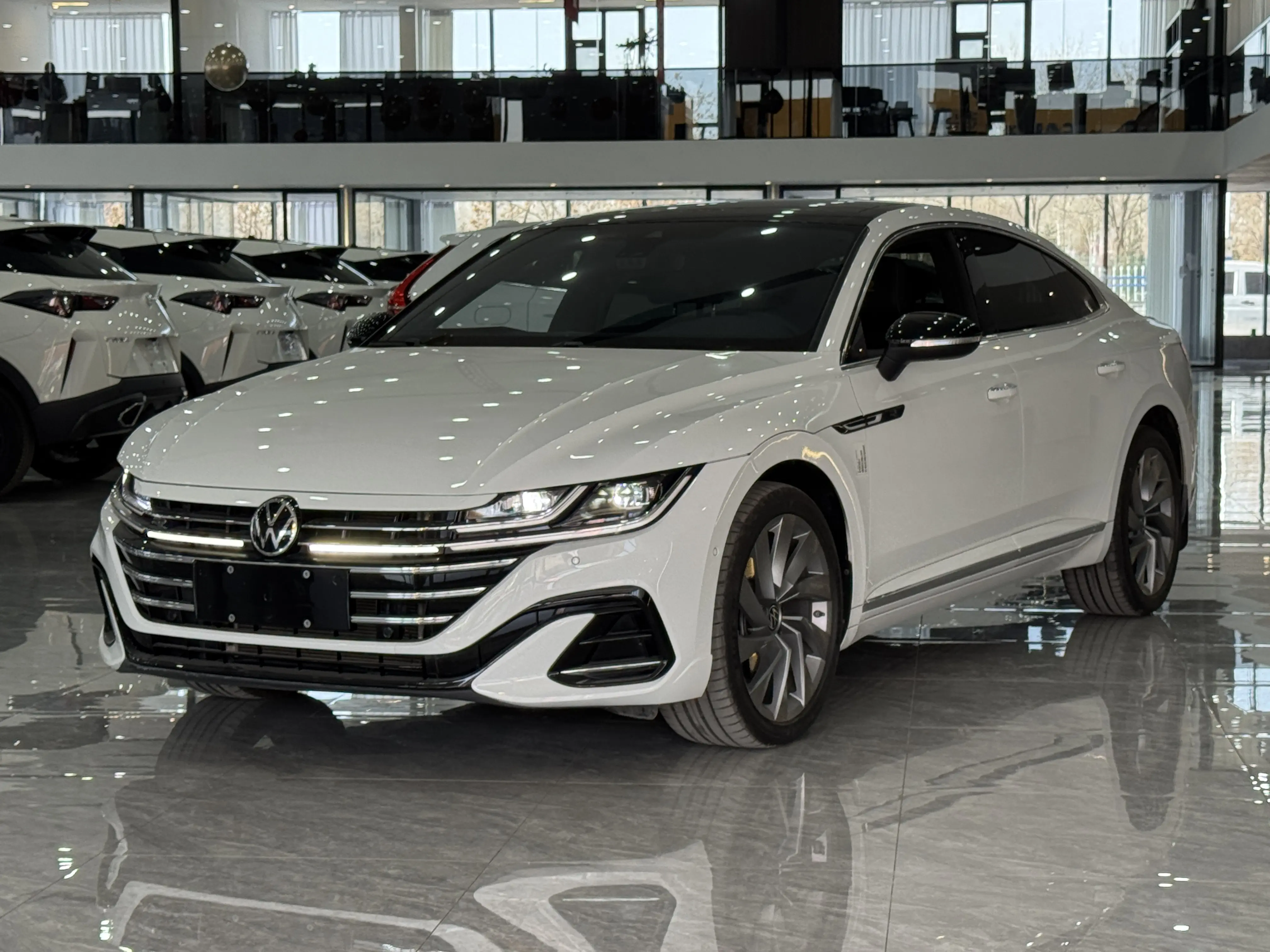 Volkswagen Arteon (CC)  из Китая