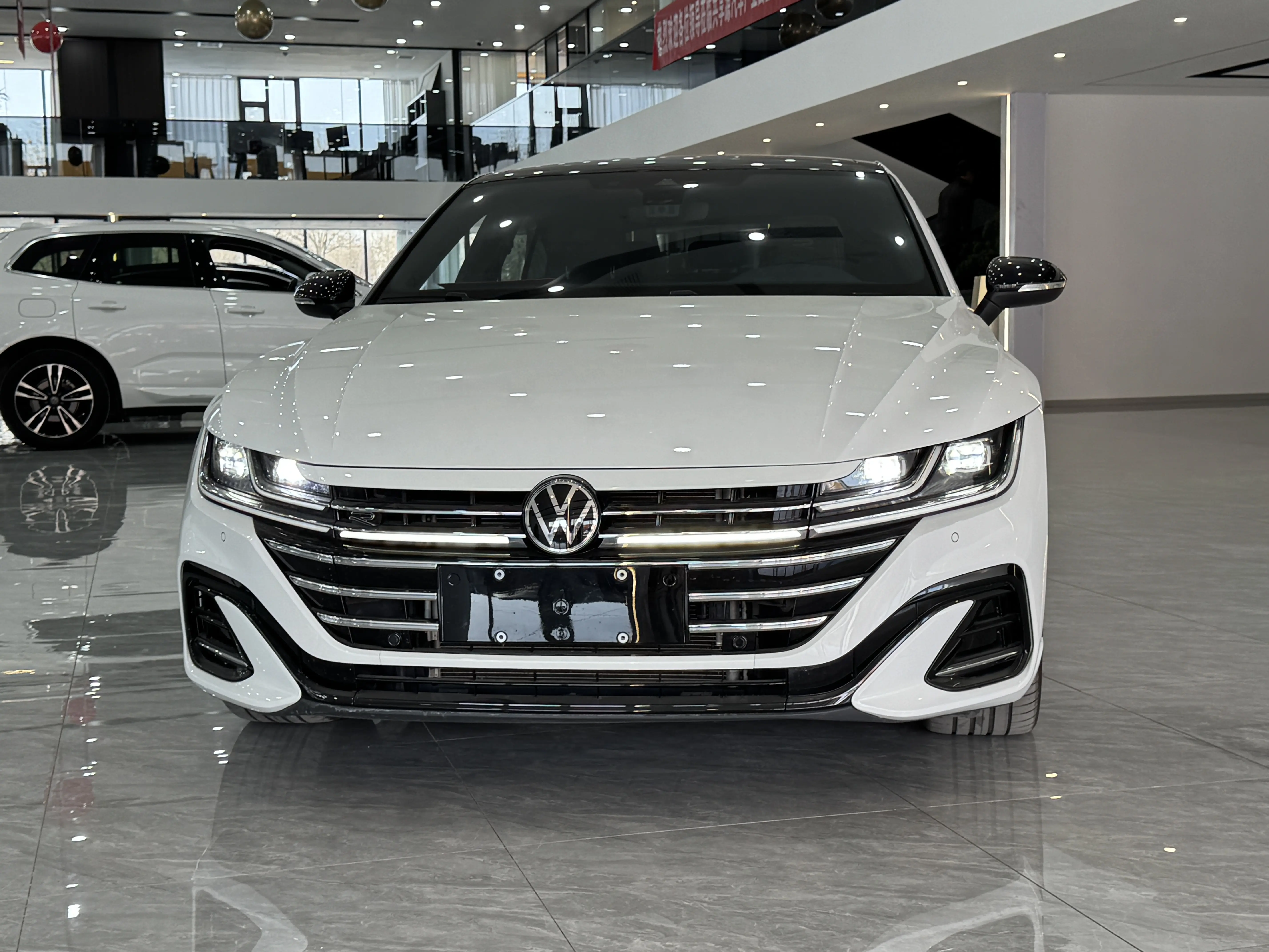 Volkswagen Arteon (CC)  из Китая