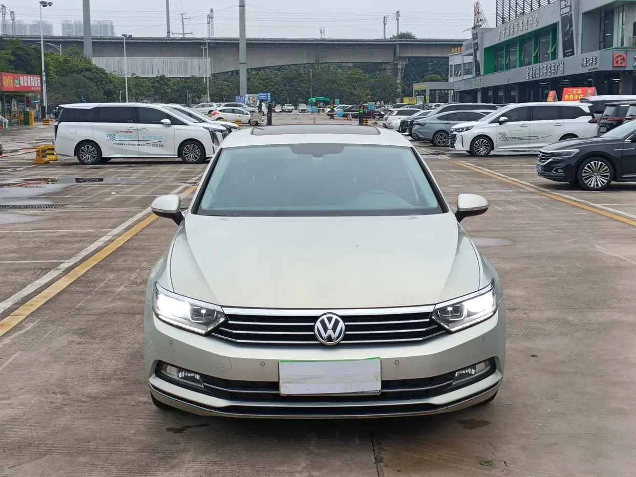 Volkswagen Magotan  из Китая