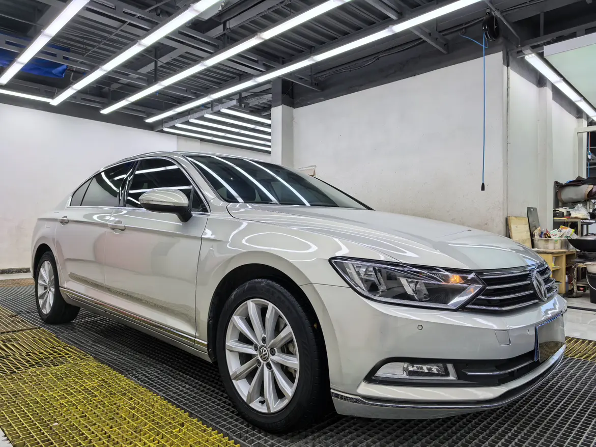 Volkswagen Magotan  из Китая