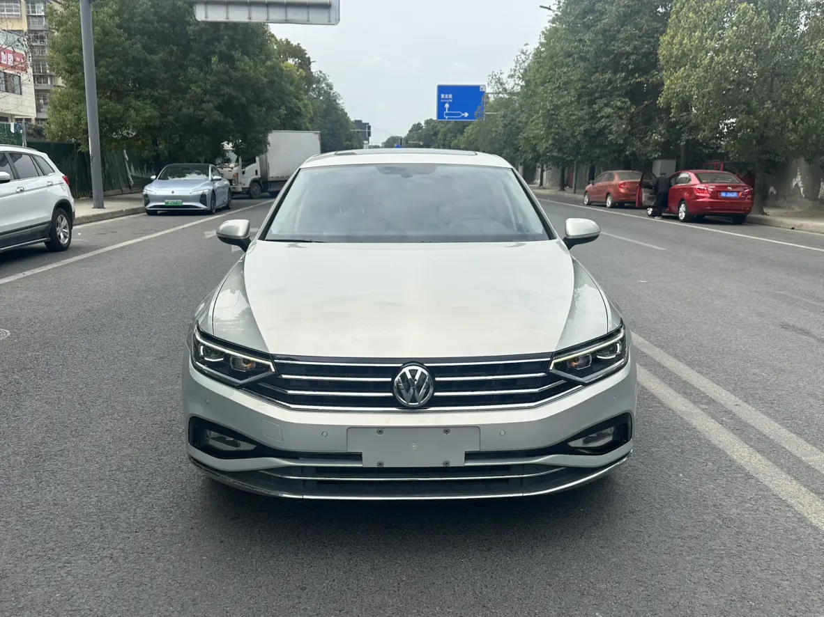 Volkswagen Magotan  из Китая
