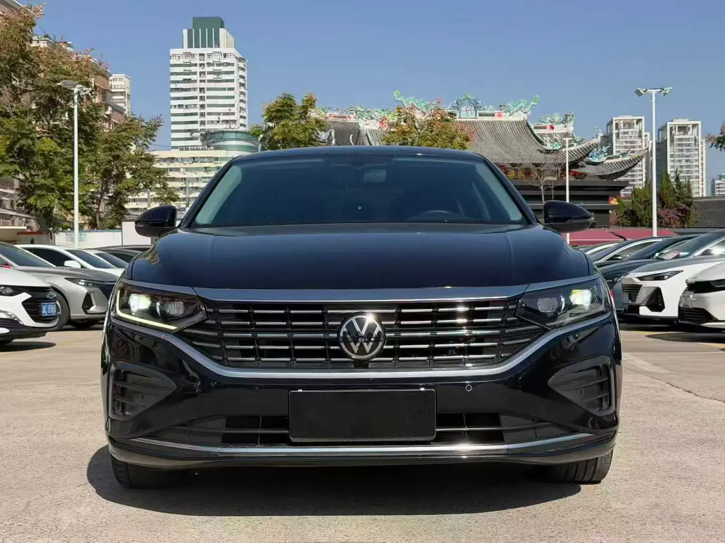 Volkswagen Passat  из Китая