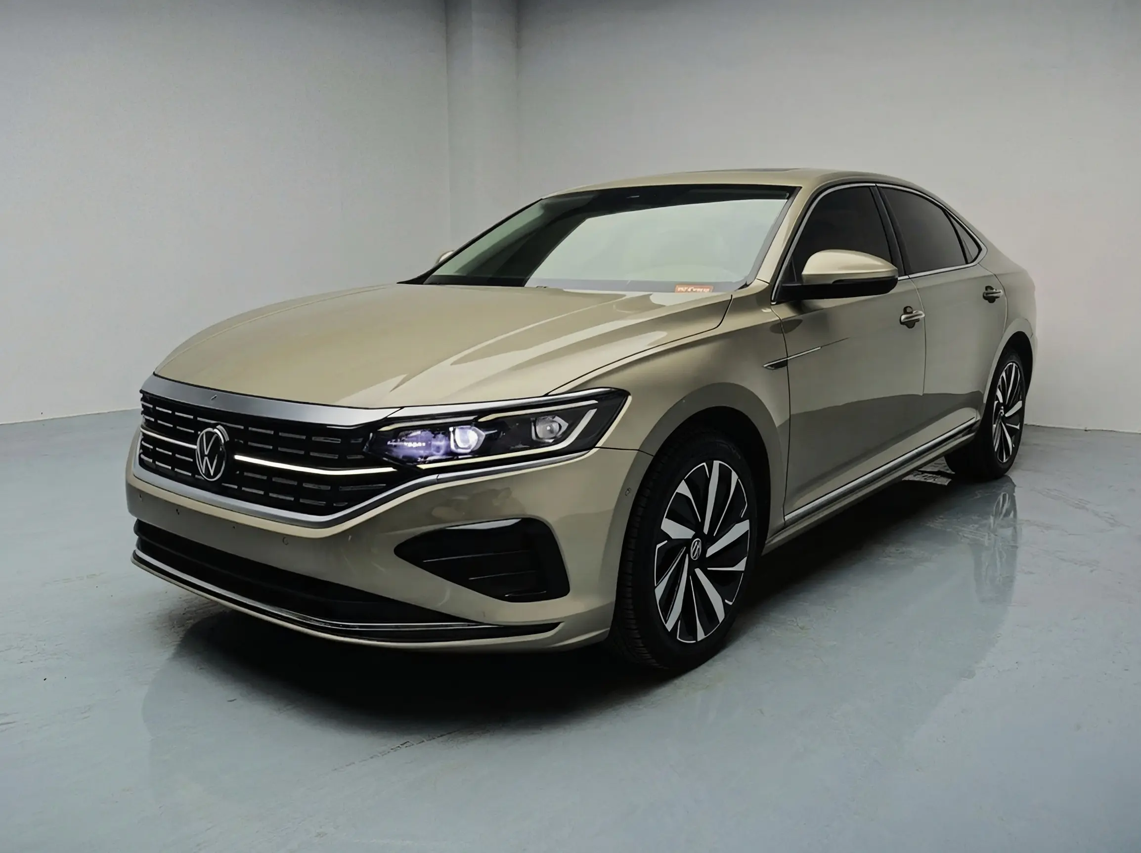 Volkswagen Passat  из Китая