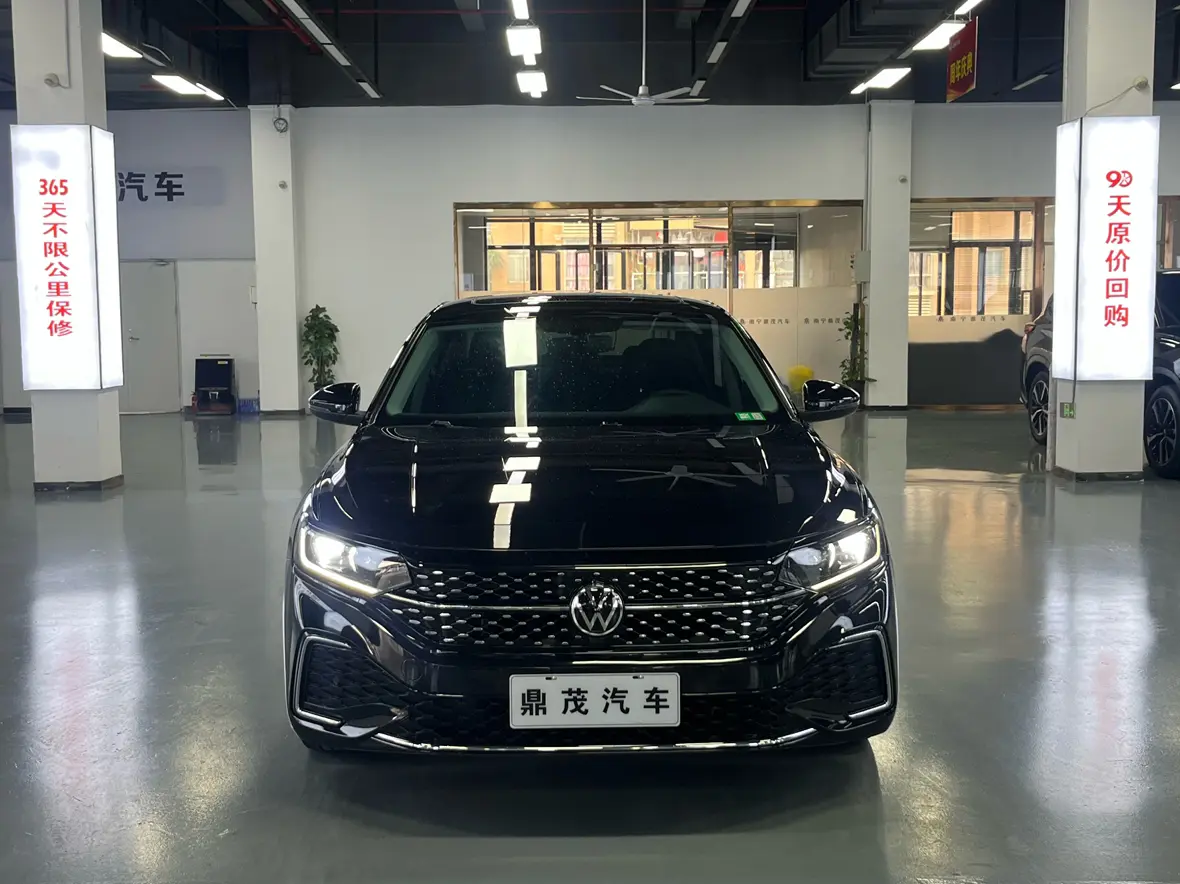 Volkswagen Passat  из Китая