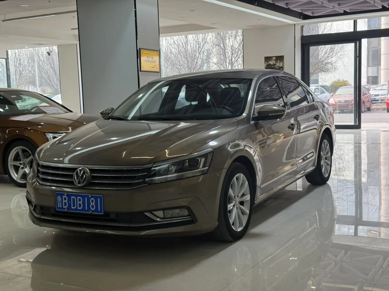 Volkswagen Passat  из Китая