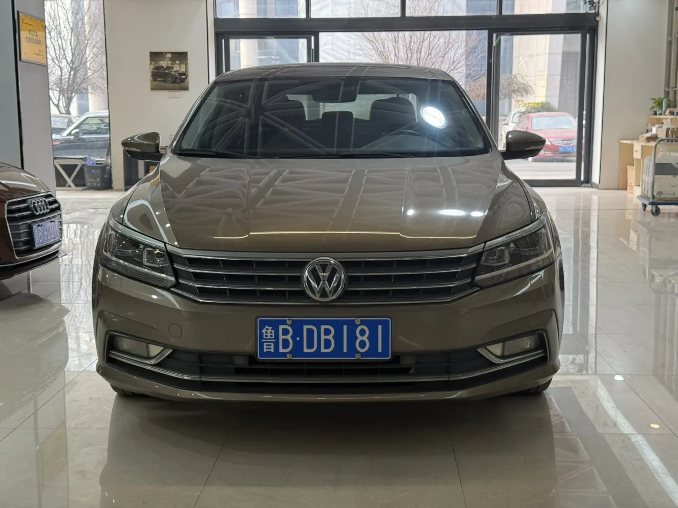 Volkswagen Passat  из Китая