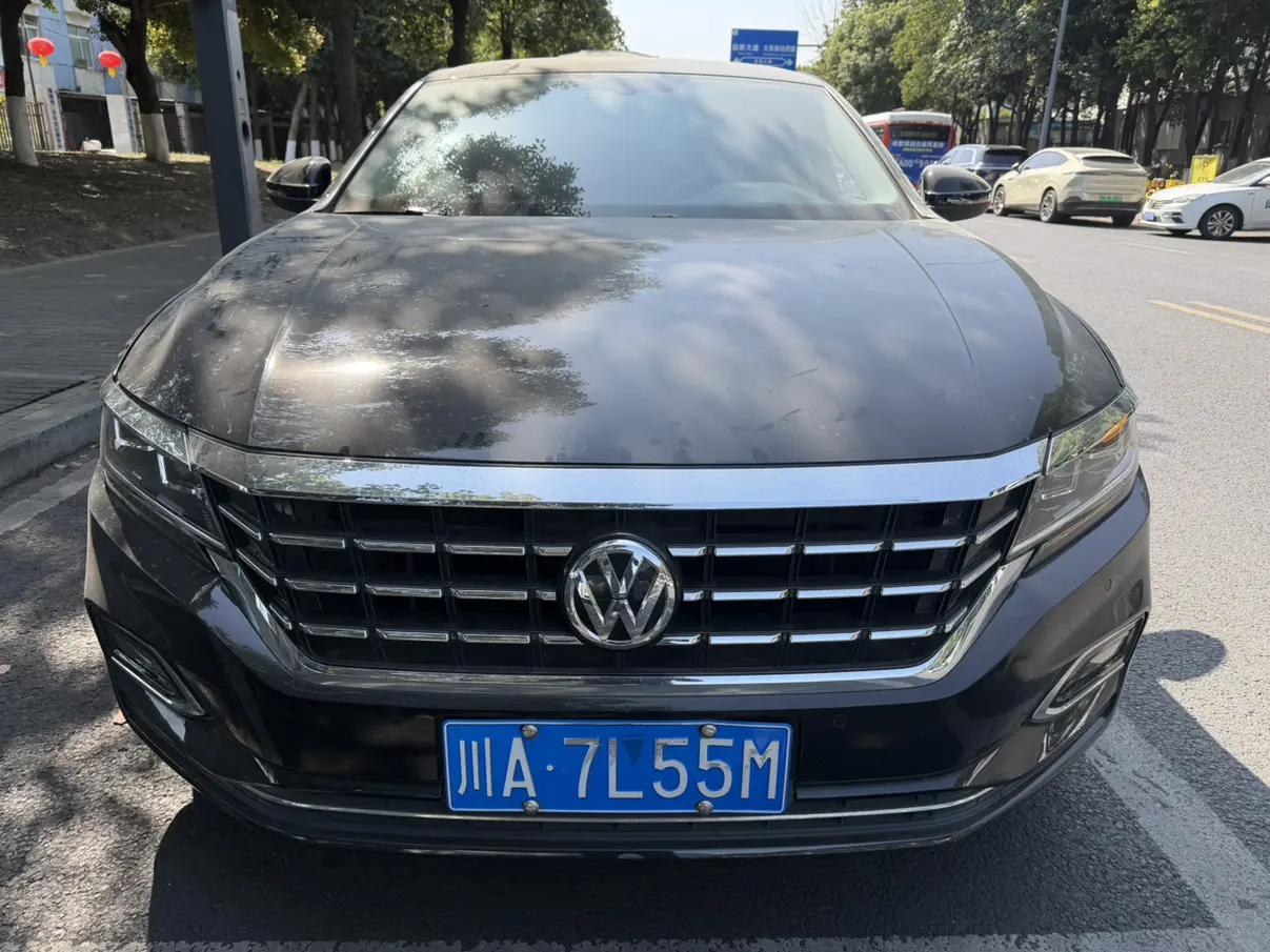 Volkswagen Passat  из Китая