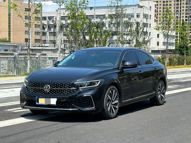 Volkswagen Passat  из Китая