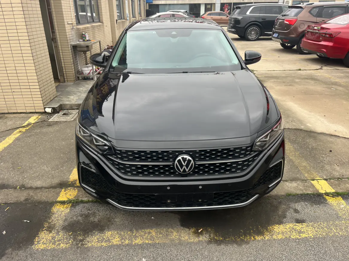 Volkswagen Passat  из Китая