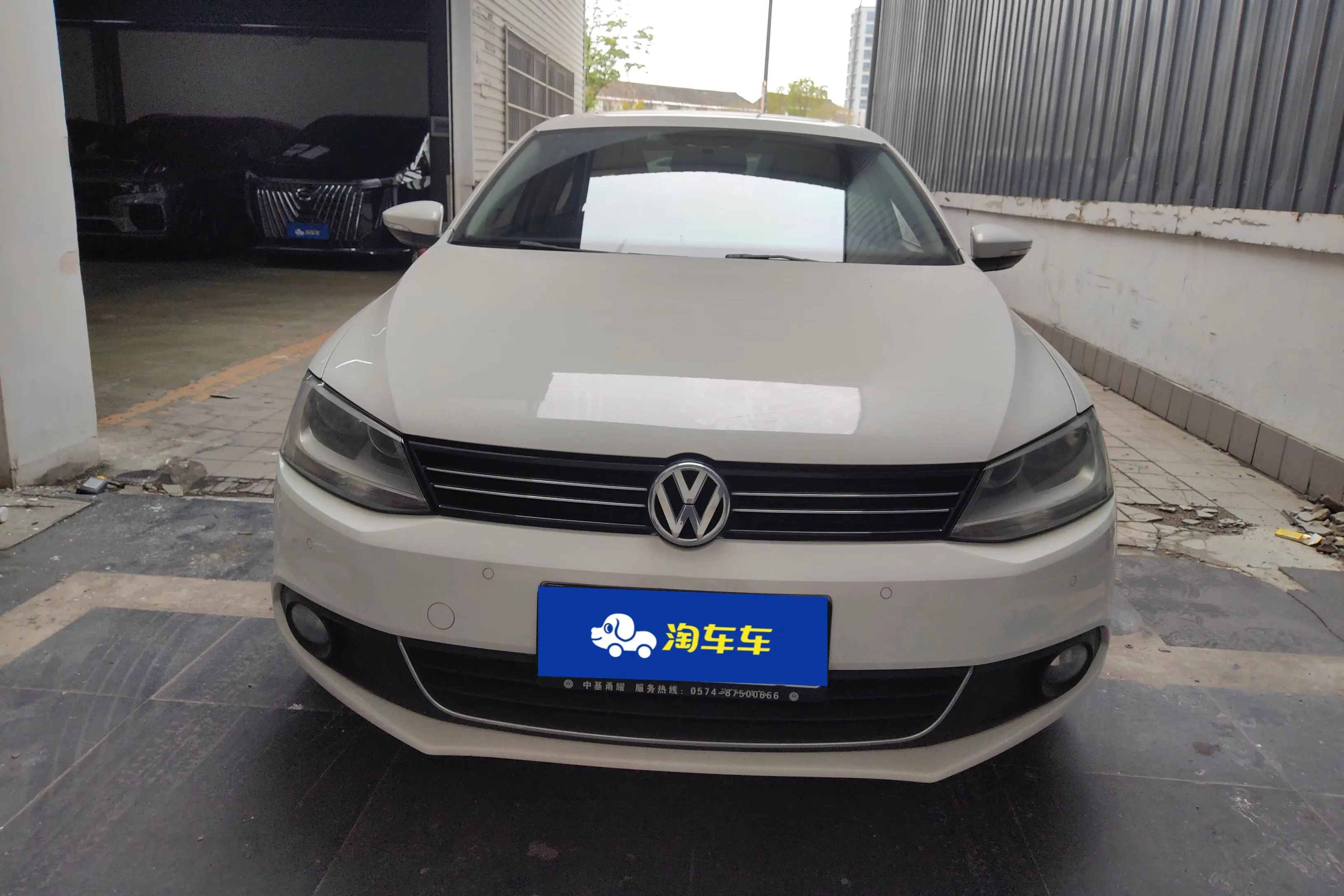 Volkswagen Sagitar  из Китая