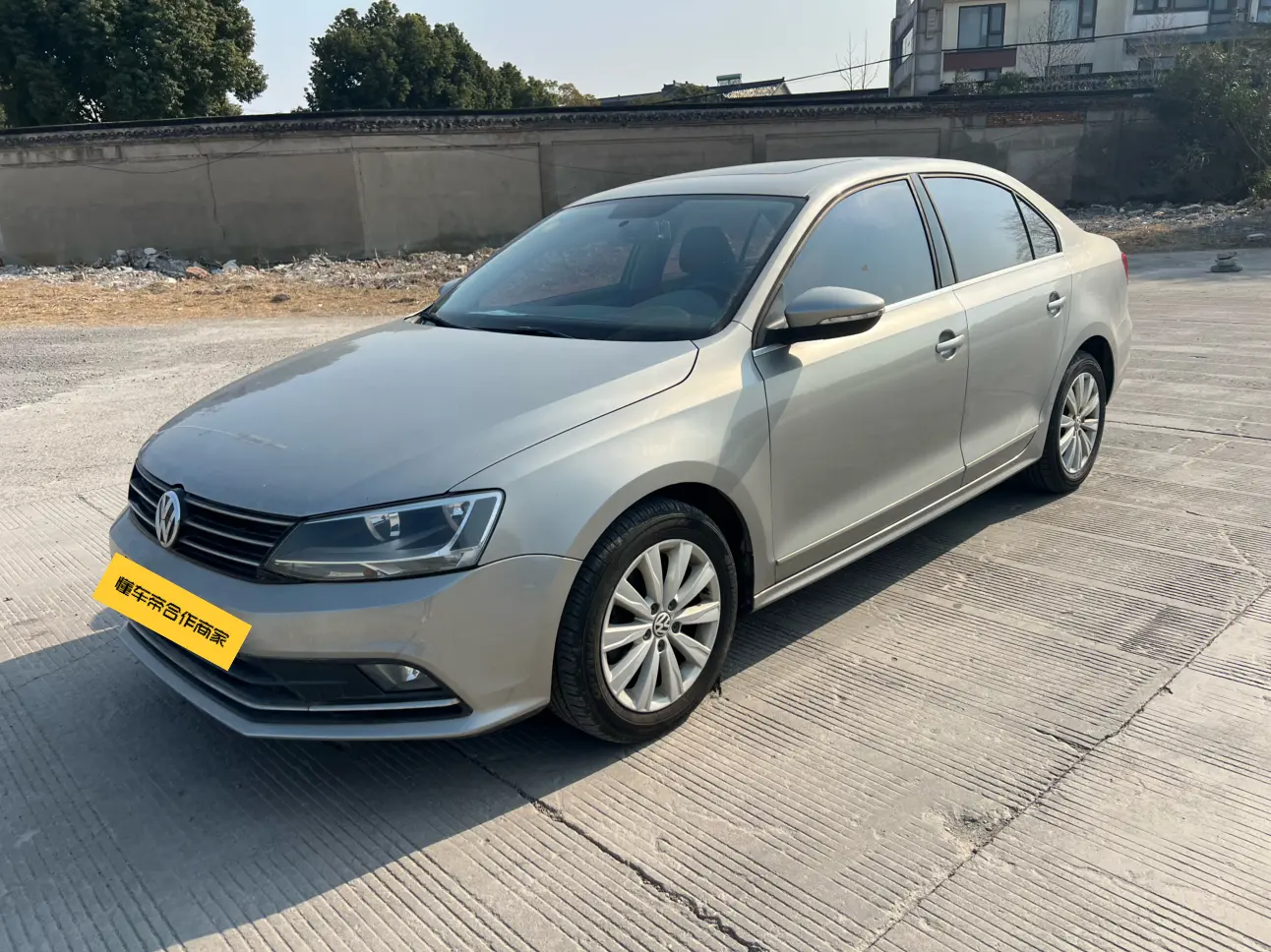 Volkswagen Sagitar  из Китая