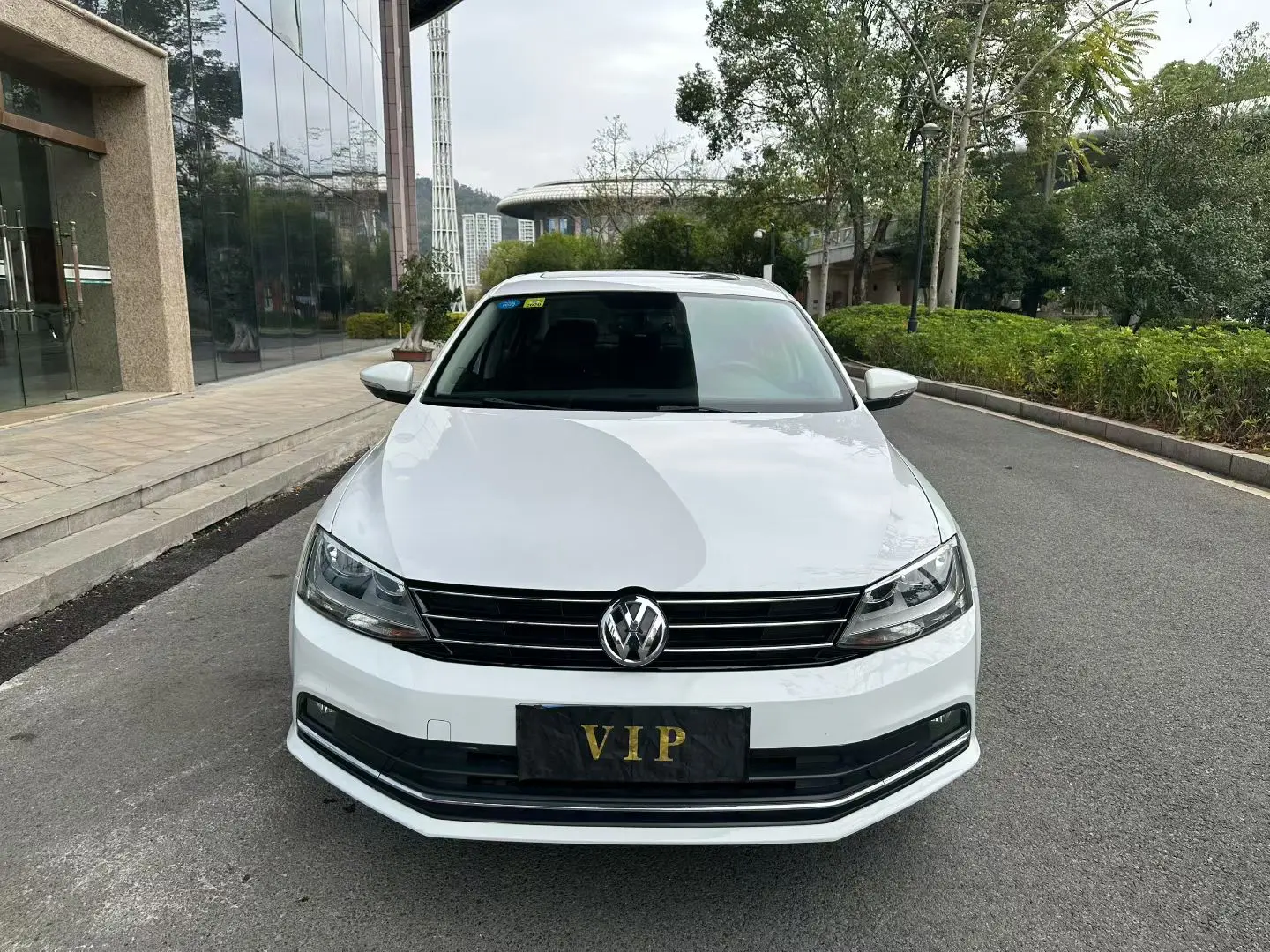 Volkswagen Sagitar  из Китая