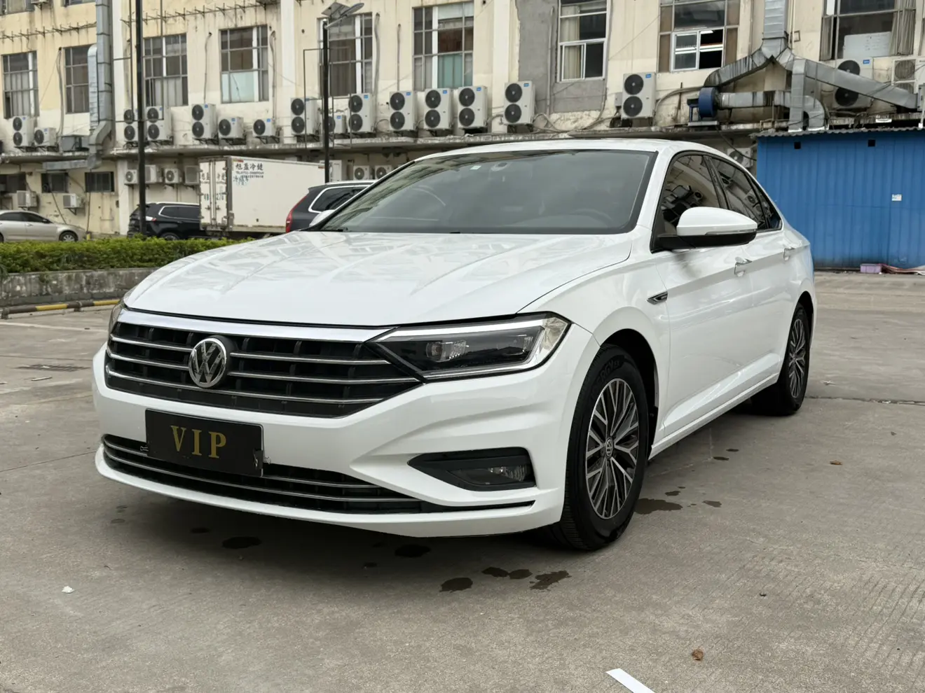 Volkswagen Sagitar  из Китая