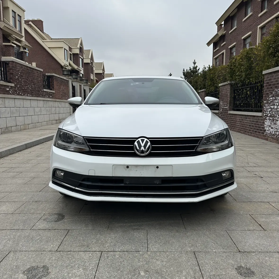 Volkswagen Sagitar  из Китая