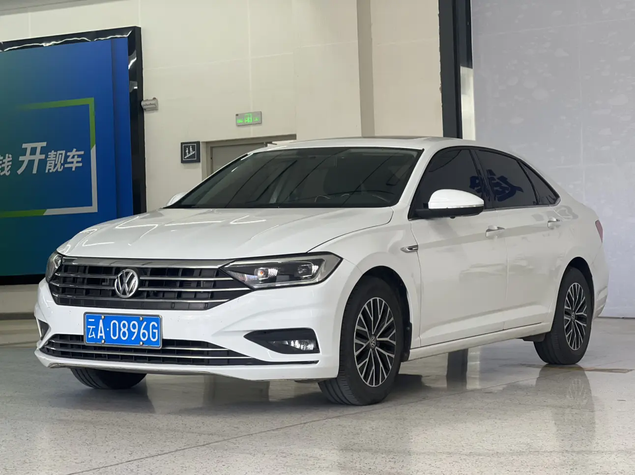 Volkswagen Sagitar  из Китая