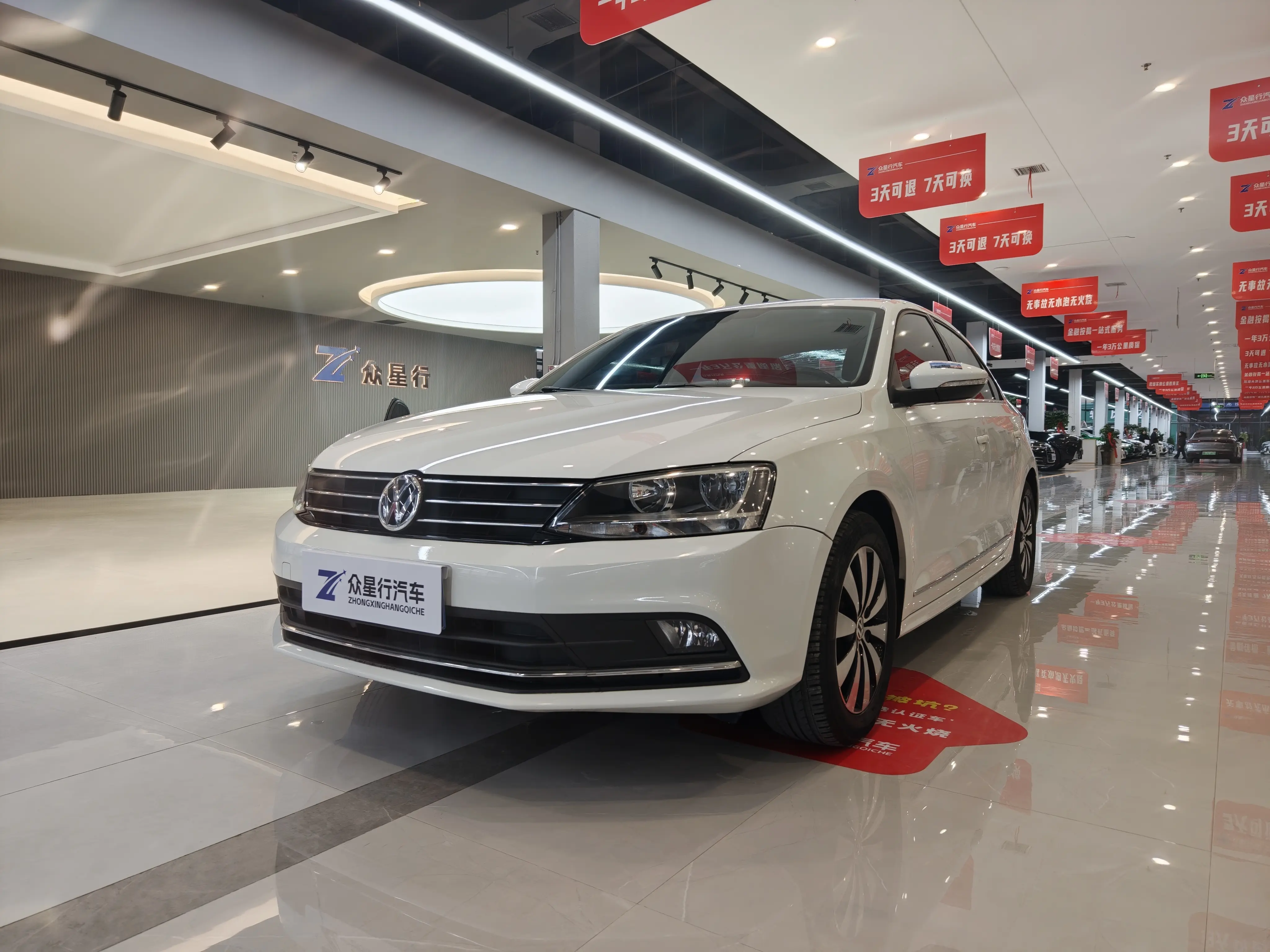 Volkswagen Sagitar  из Китая