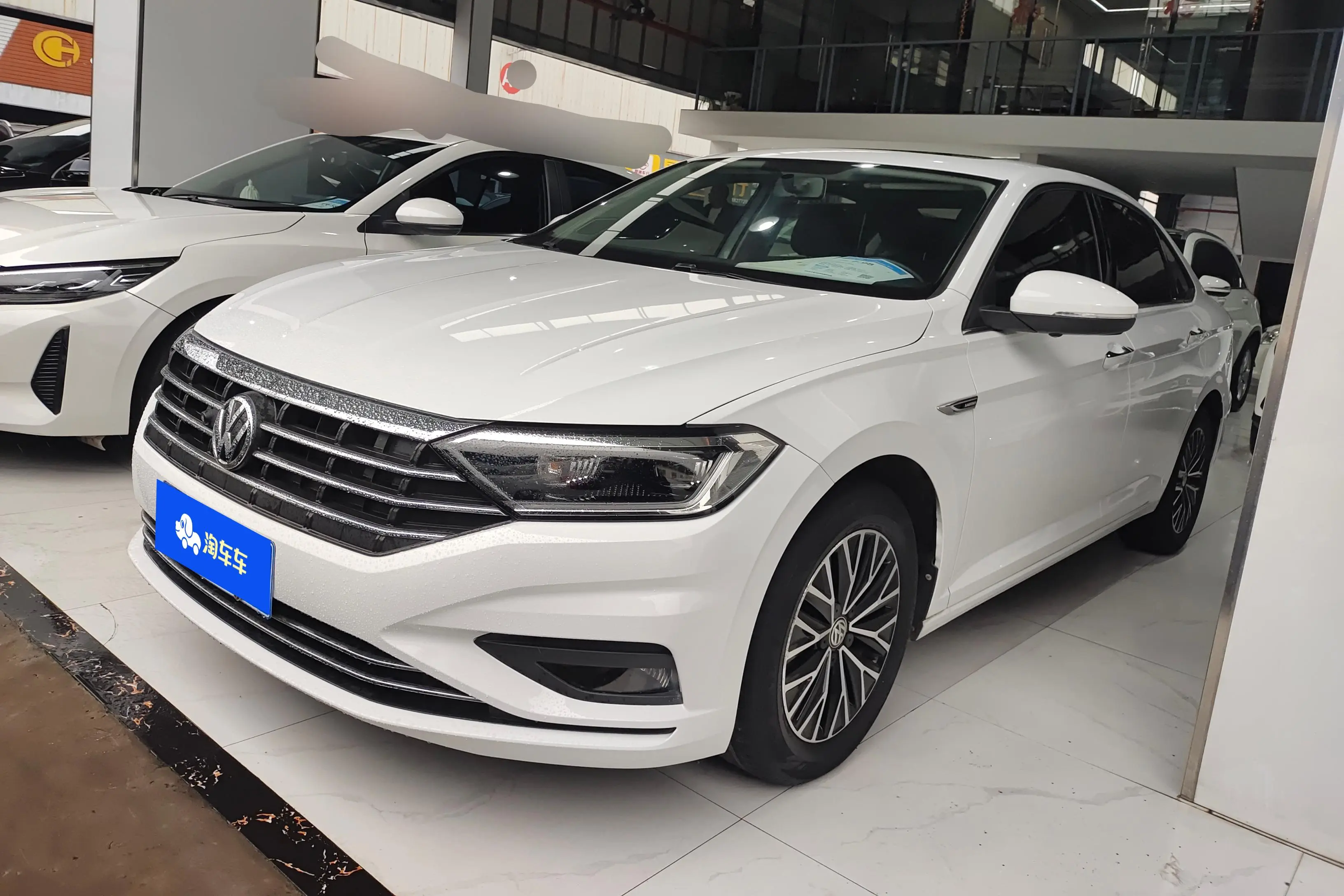 Volkswagen Sagitar  из Китая