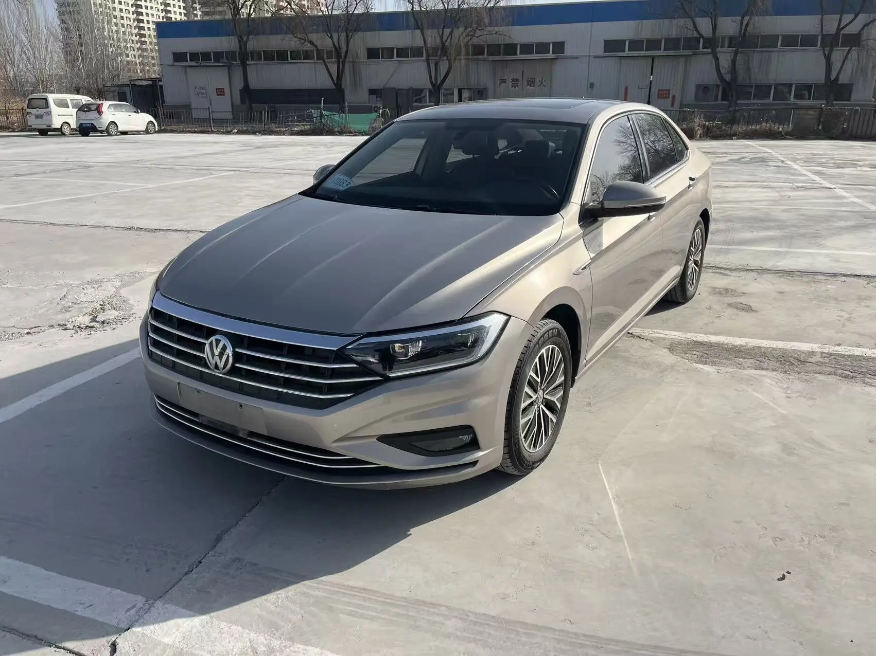 Volkswagen Sagitar  из Китая