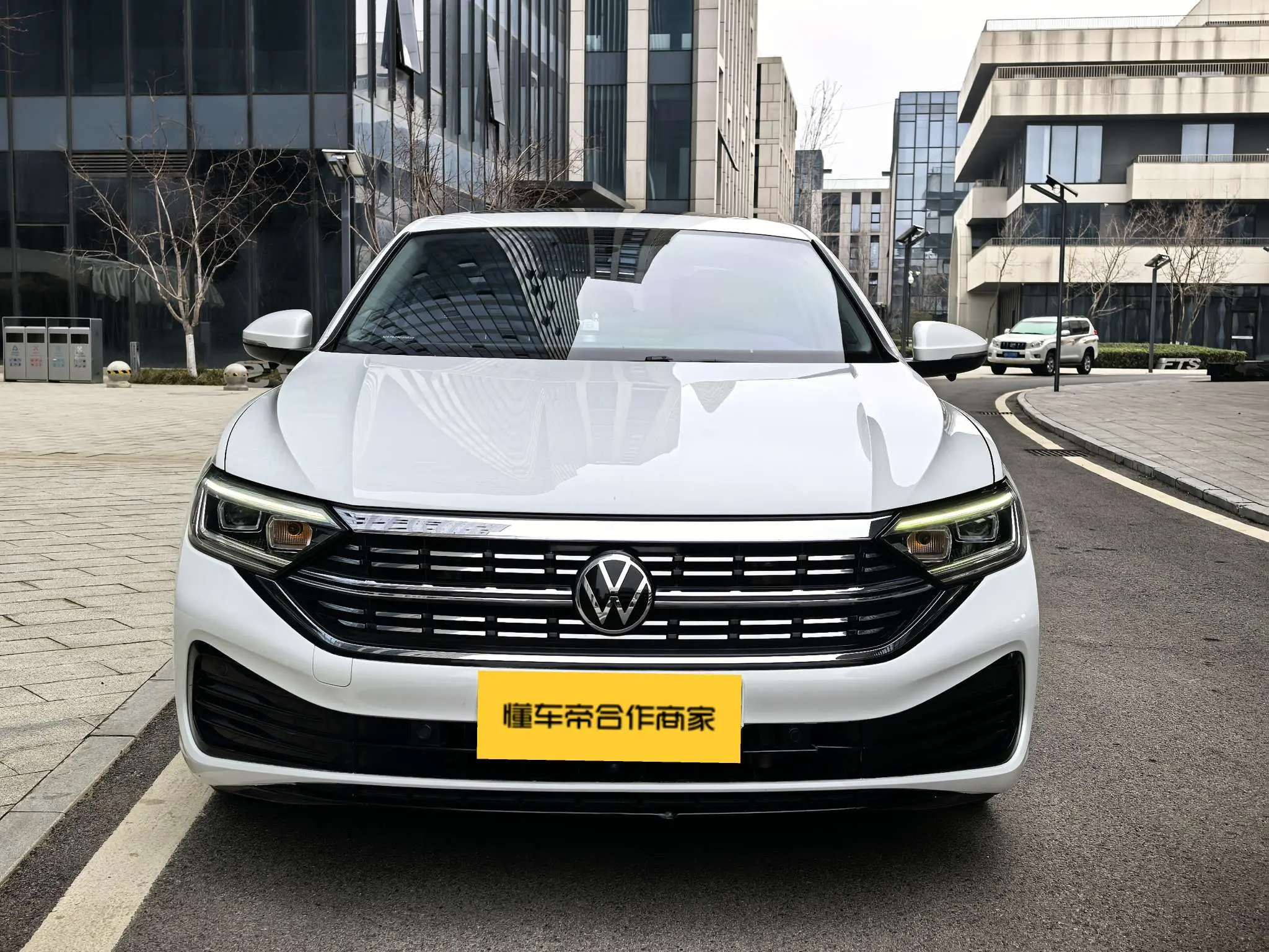 Volkswagen Sagitar  из Китая