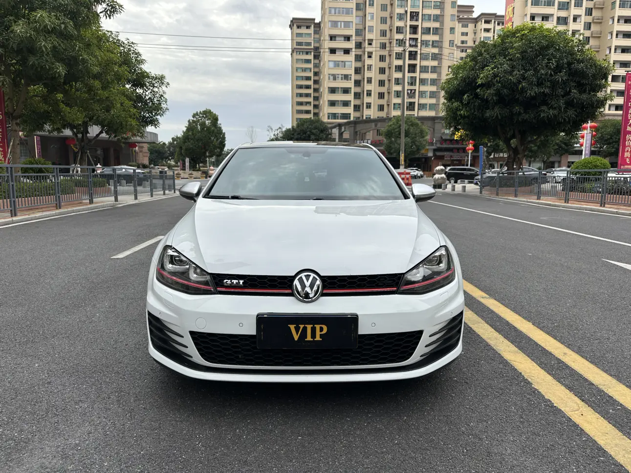 Volkswagen Golf GTI  из Китая