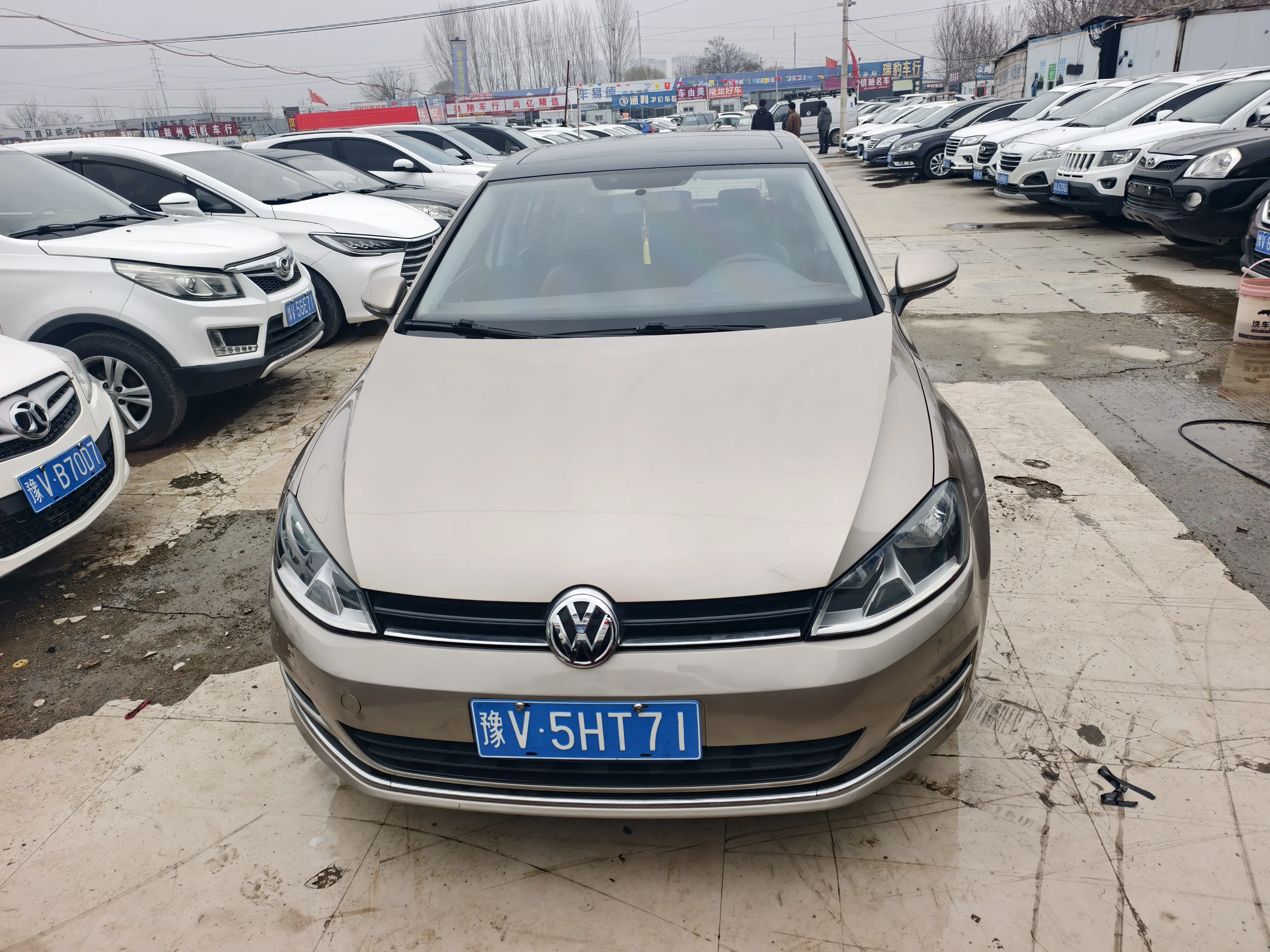 Volkswagen Golf  из Китая