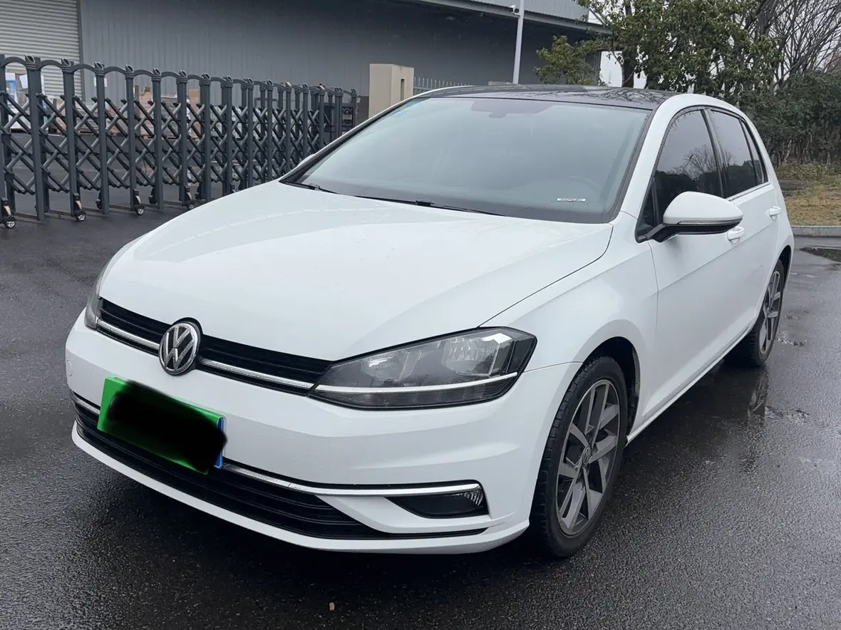 Volkswagen Golf  из Китая