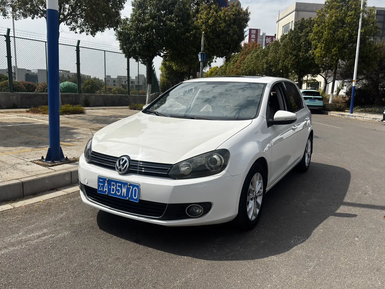 Volkswagen Golf  из Китая