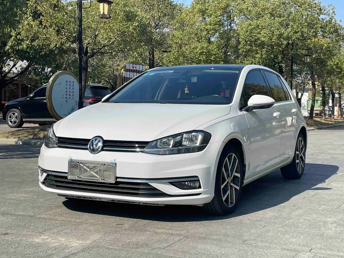 Volkswagen Golf  из Китая