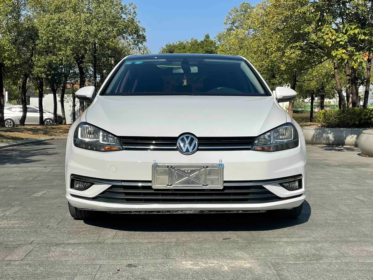 Volkswagen Golf  из Китая
