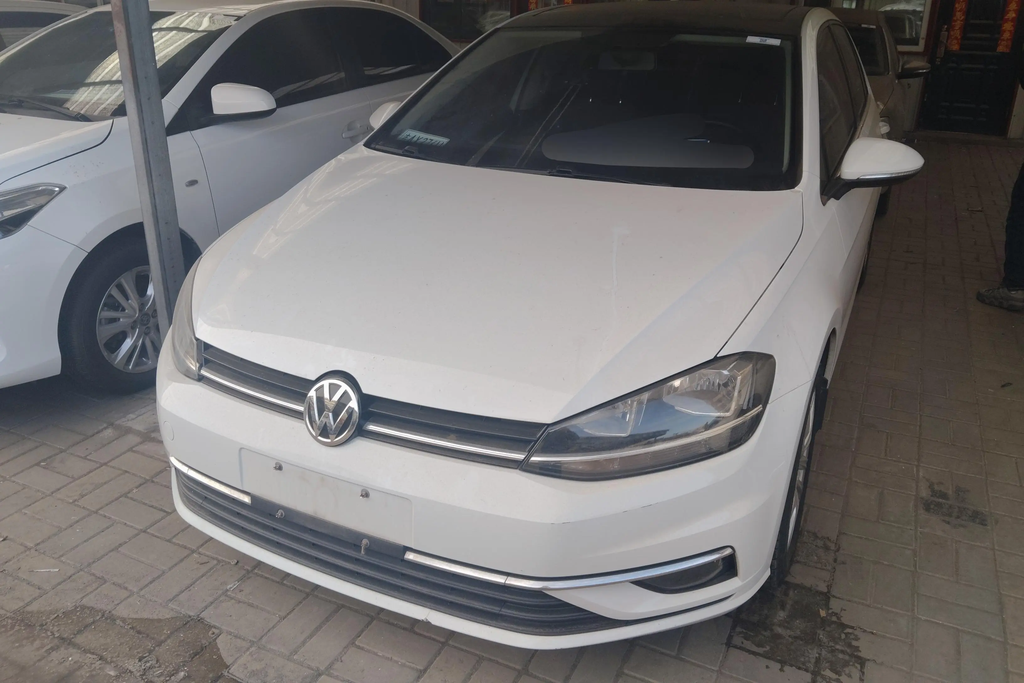 Volkswagen Golf  из Китая