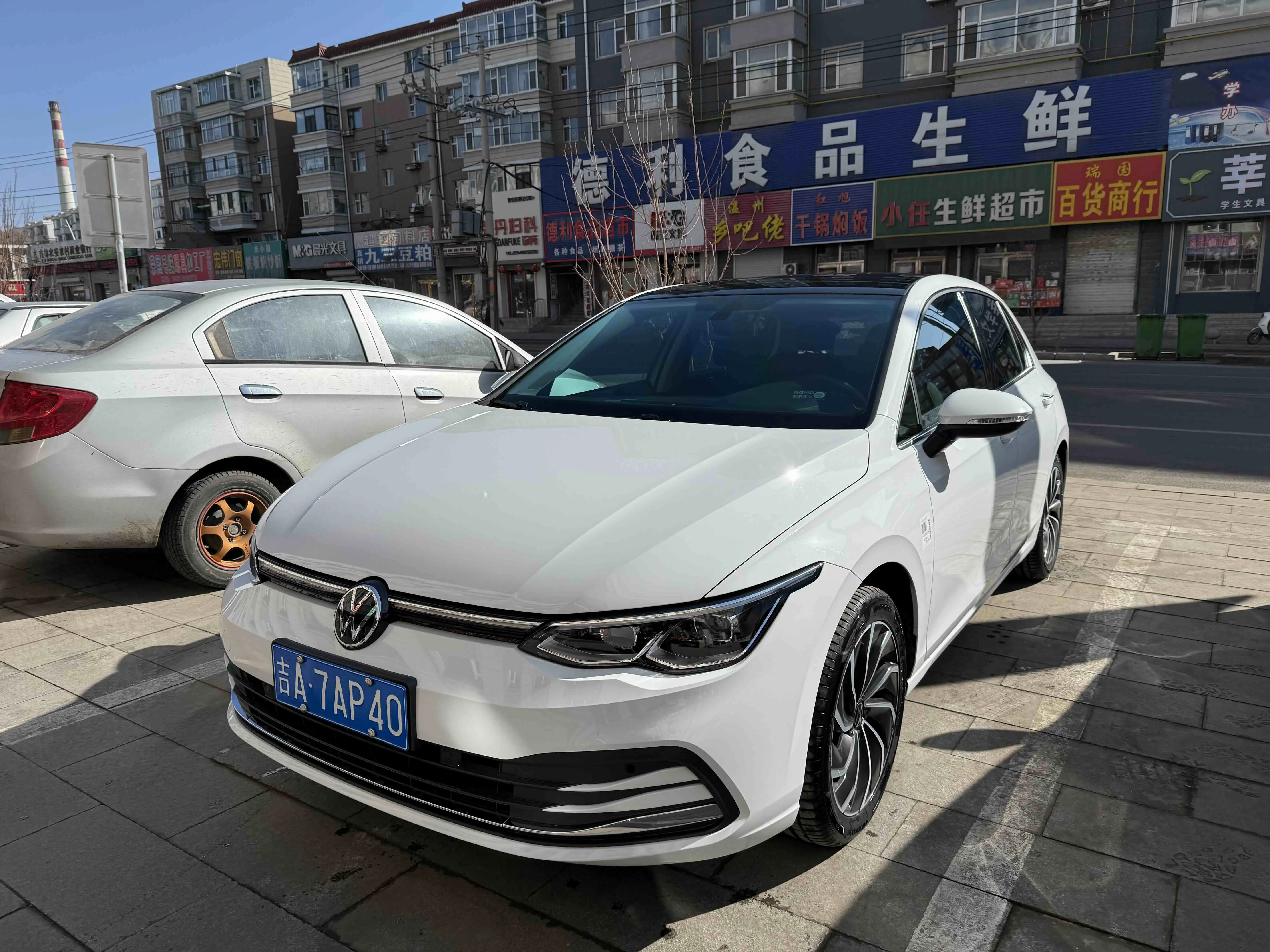 Volkswagen Golf  из Китая