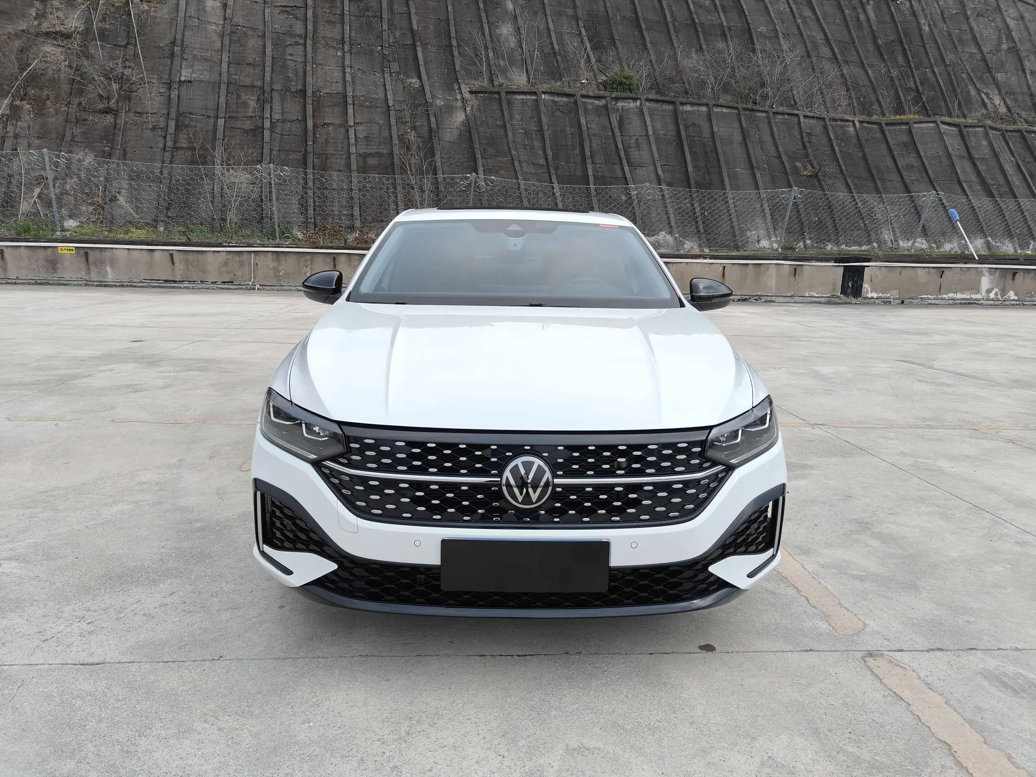 Volkswagen Lavida  из Китая