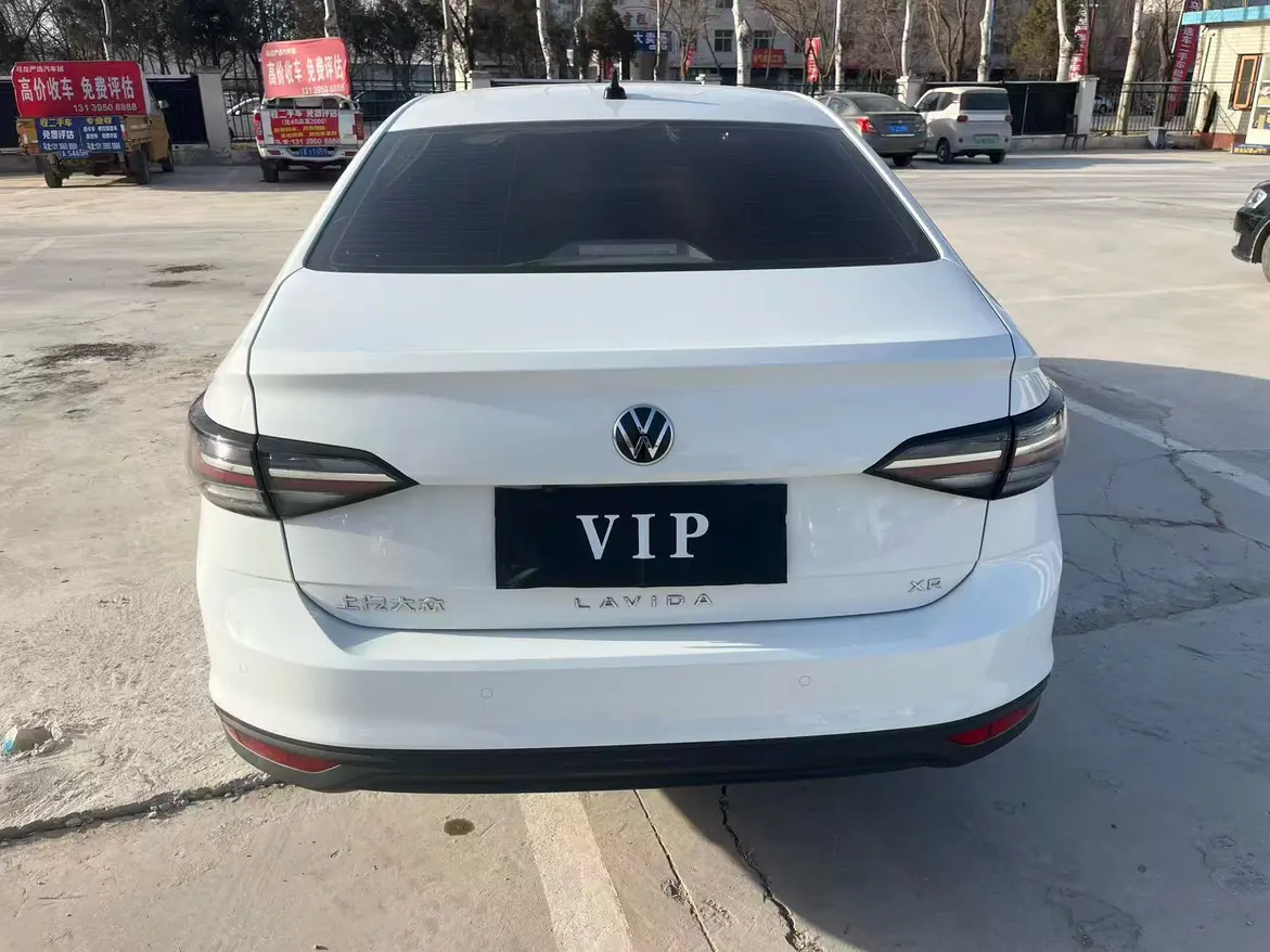 Volkswagen Lavida  из Китая