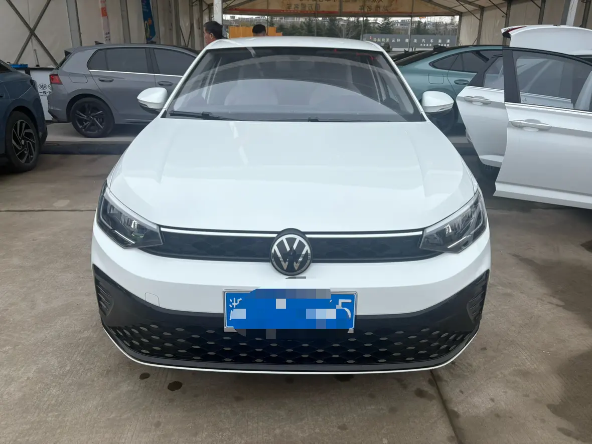 Volkswagen Lavida  из Китая