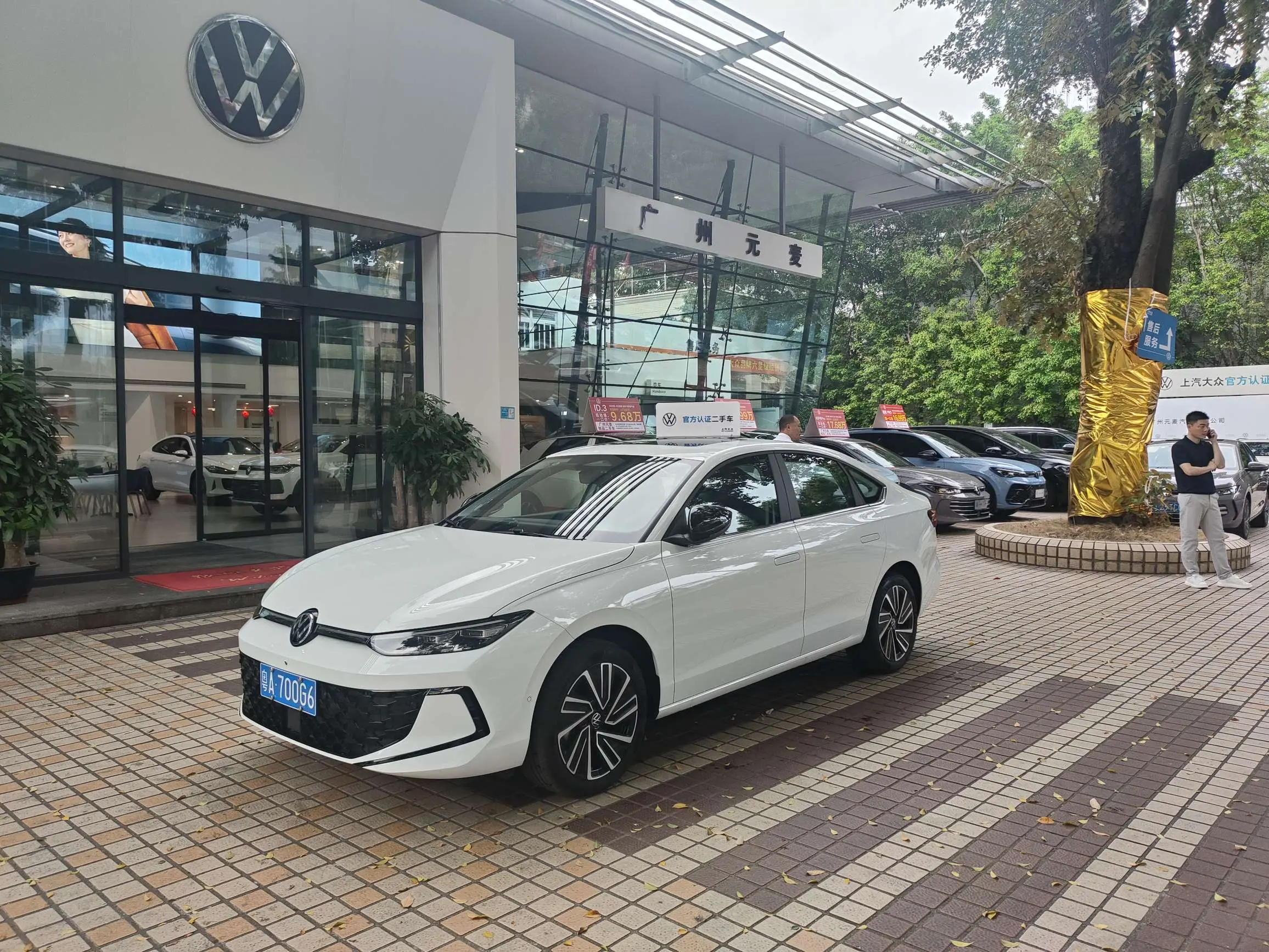 Volkswagen Lavida  из Китая