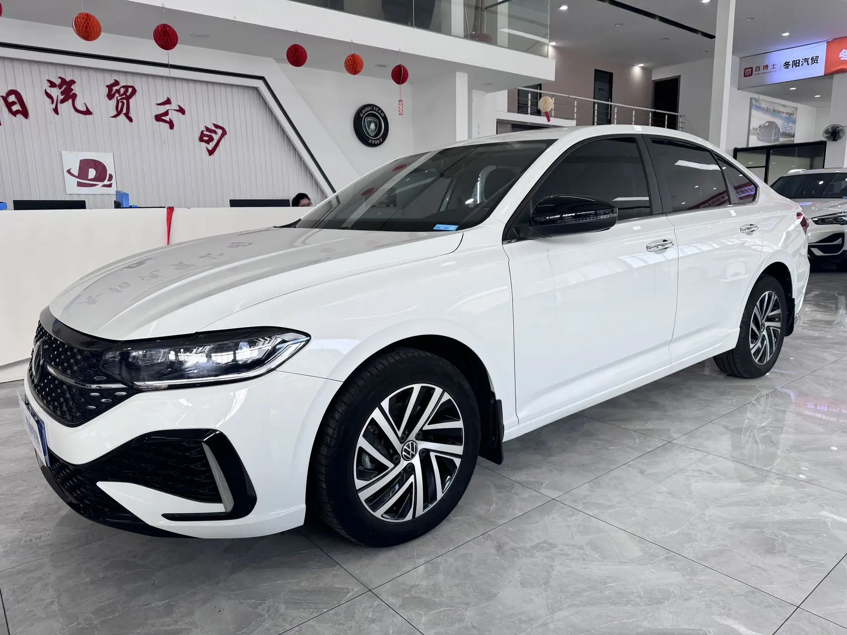 Volkswagen Lavida  из Китая