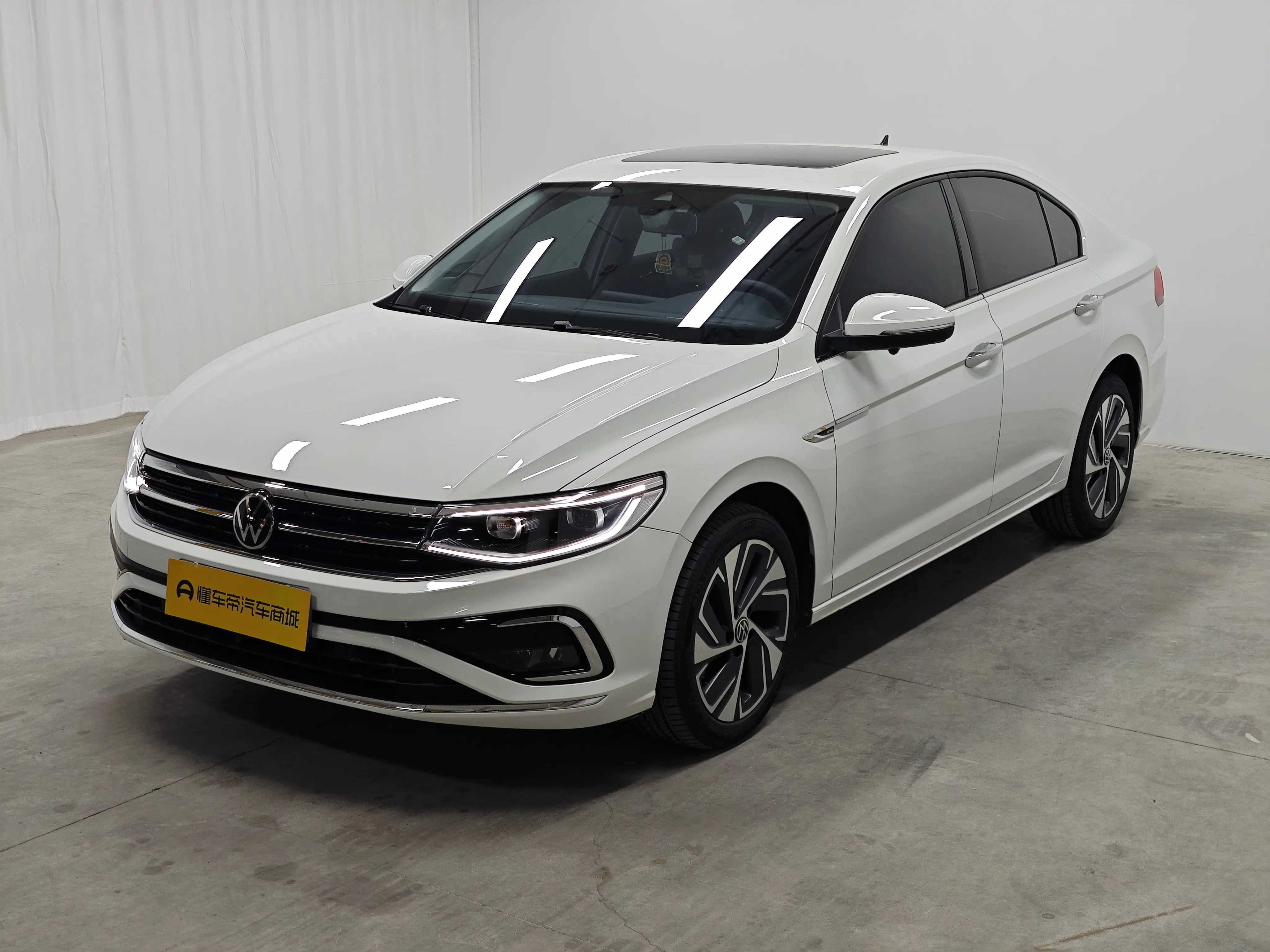 Volkswagen Bora  из Китая