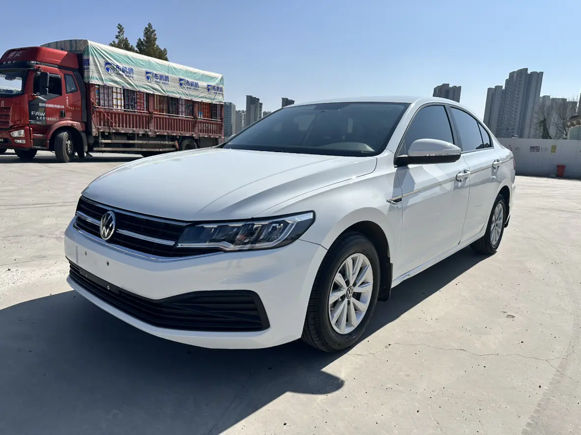 Volkswagen Bora  из Китая