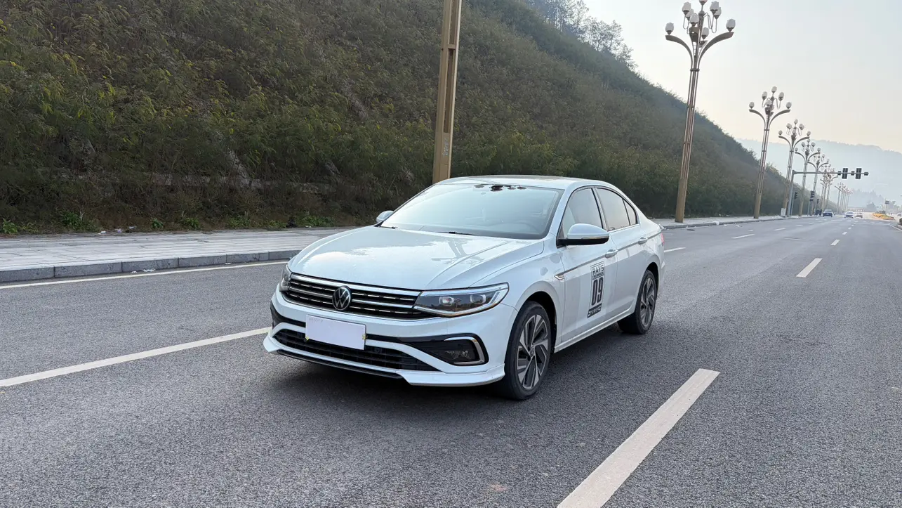 Volkswagen Bora  из Китая