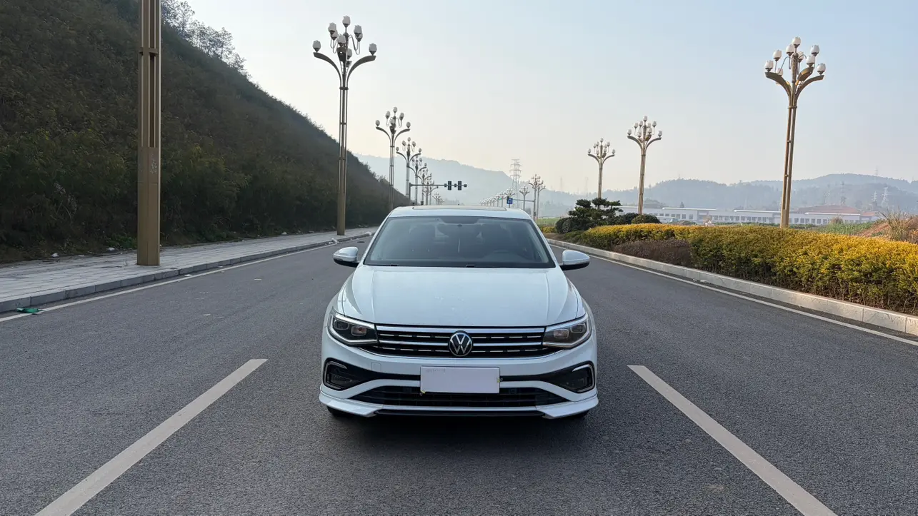 Volkswagen Bora  из Китая