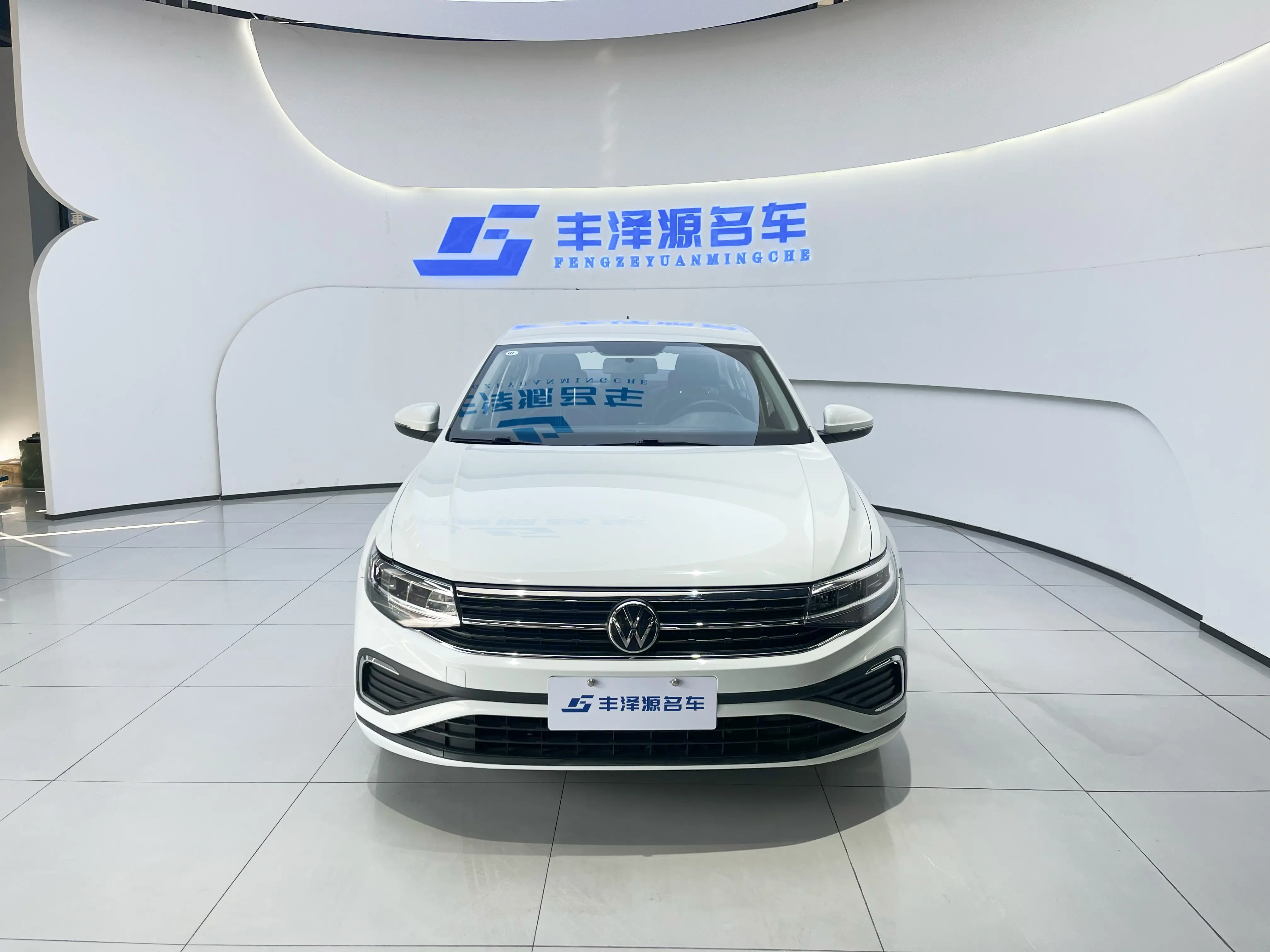 Volkswagen Bora  из Китая