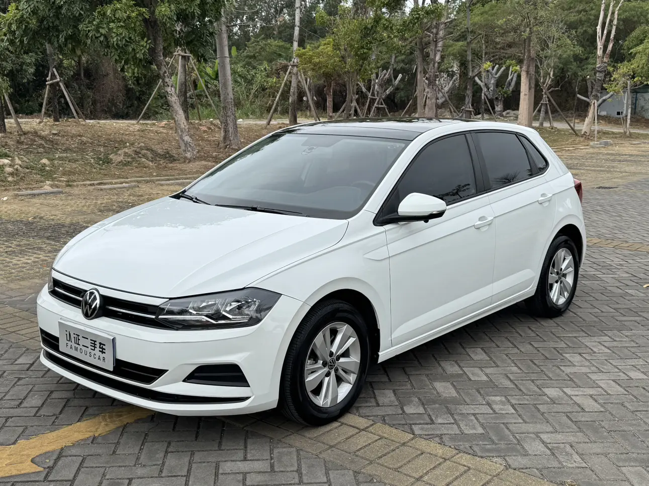 Volkswagen Polo  из Китая