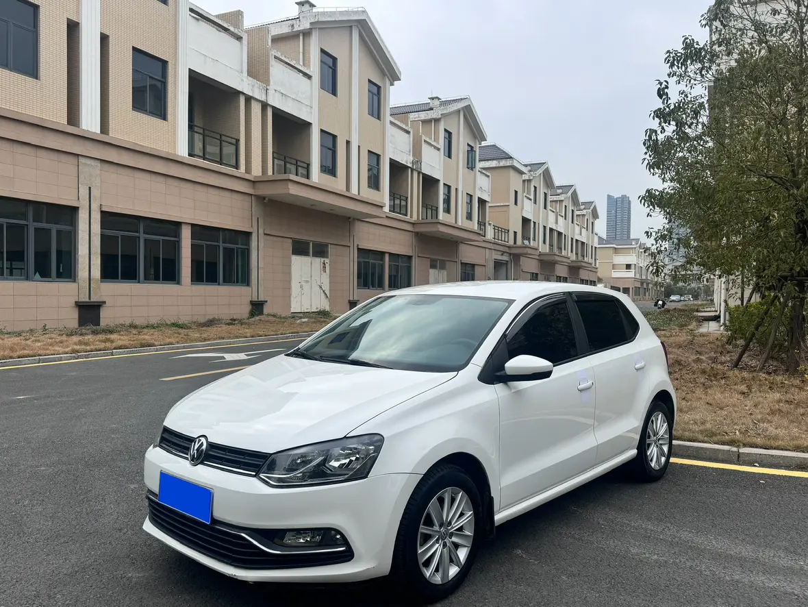 Volkswagen Polo  из Китая