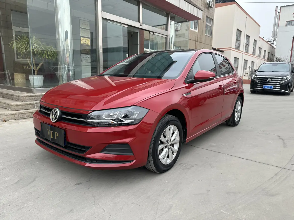 Volkswagen Polo  из Китая