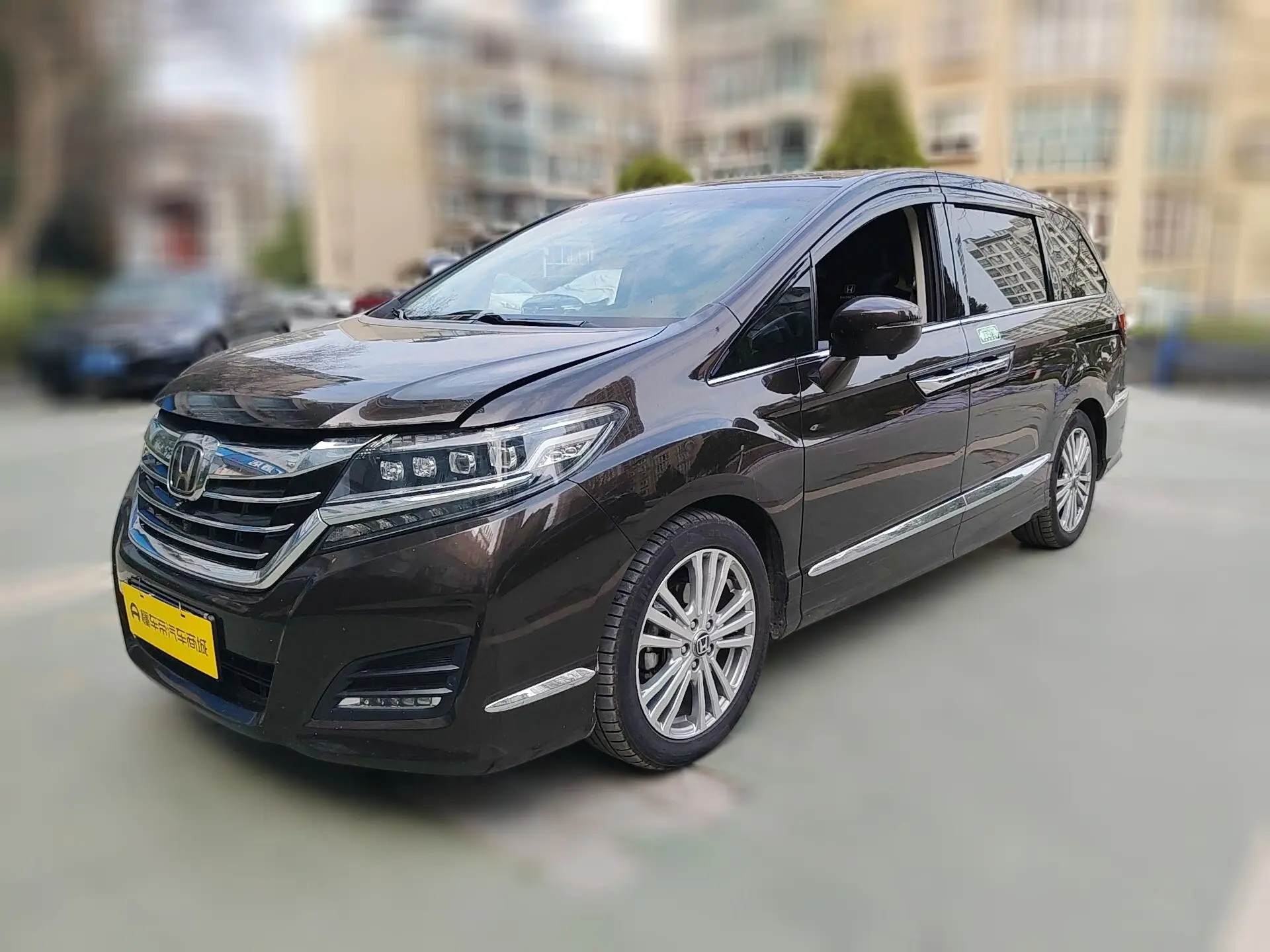 Honda Elysion (Alison)  из Китая