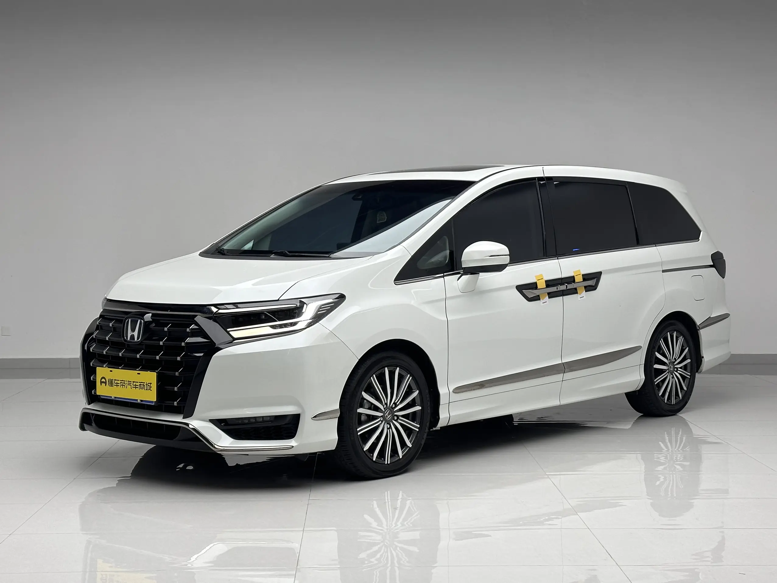 Honda Elysion (Alison)  из Китая