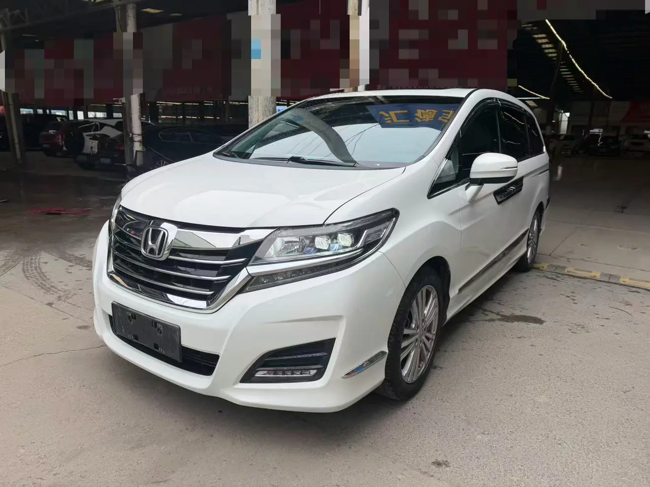 Honda Elysion (Alison)  из Китая