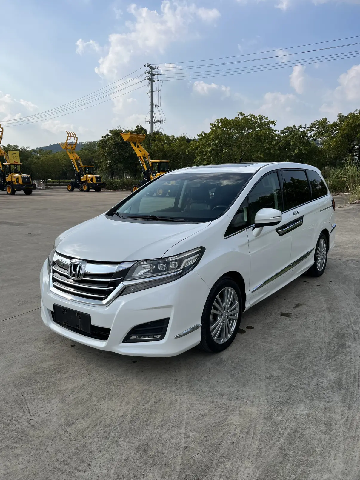 Honda Elysion (Alison)  из Китая