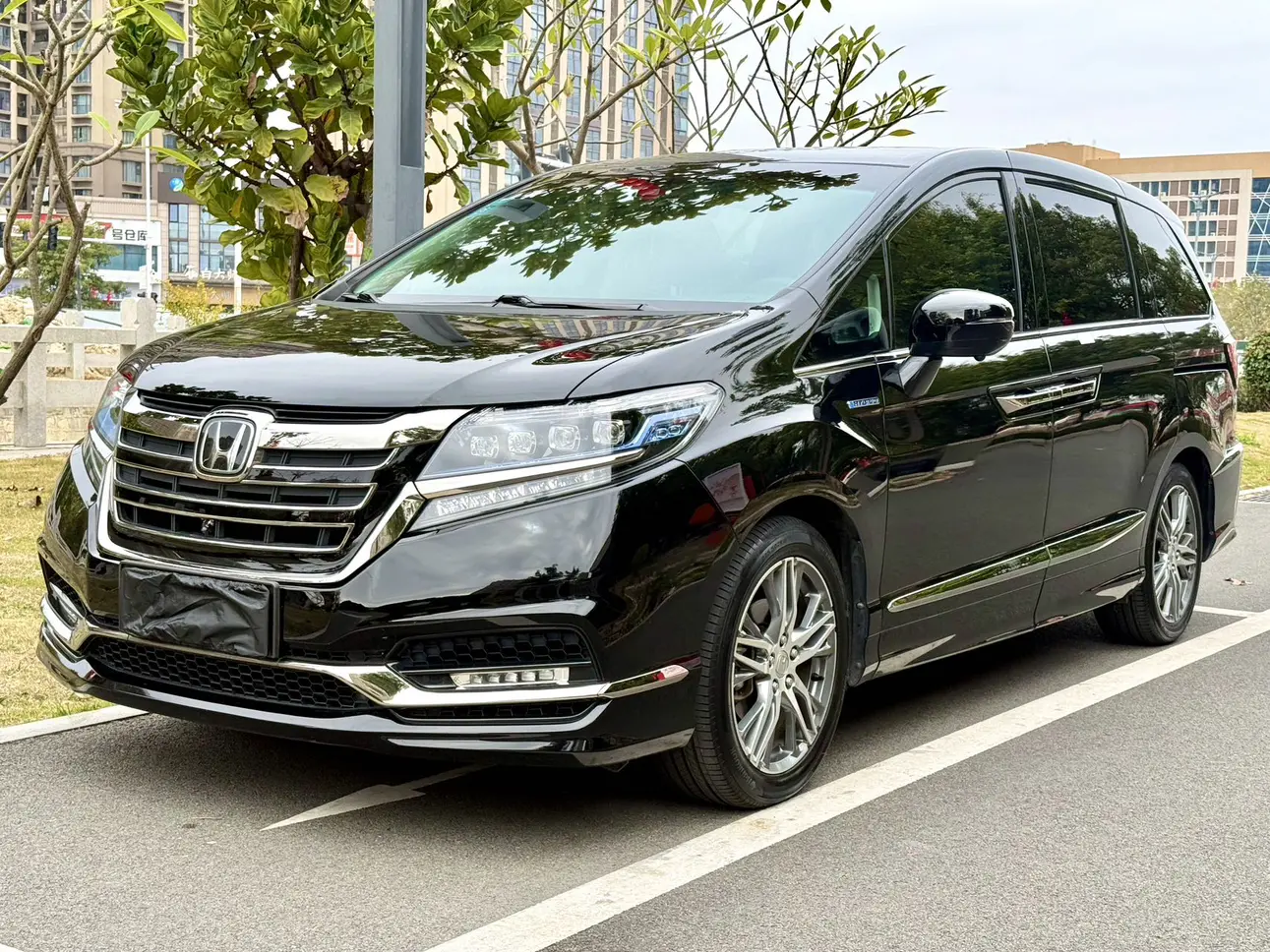 Honda Elysion (Alison)  из Китая