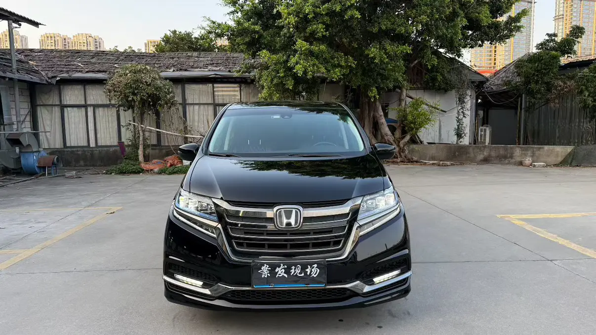 Honda Elysion (Alison)  из Китая